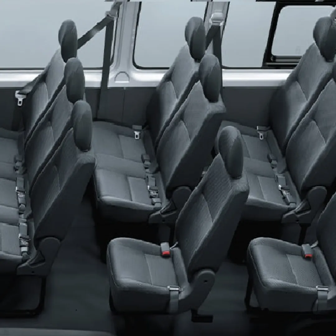 Hiace commuter - Image 3